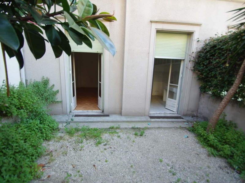 2 pièces + jardin au Centre Ville NICE