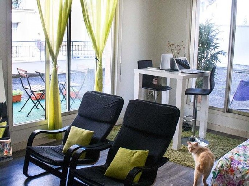 Agréable T1 meublé à 5 mn de Paris/ 5 mn de la Défense