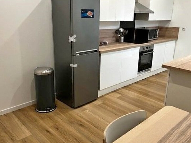 Appartement 1 piece meuble 30m2 (studio) 350€ (0695645574)