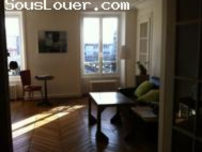 Appartement 90 m2 proche du canal Saint Martin 800 euros/semaine