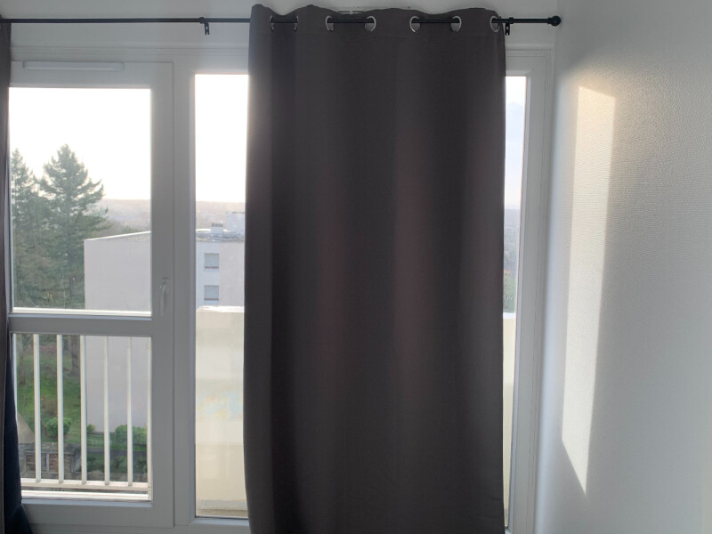 Belle Chambre avec lit double à Cergy (95000)