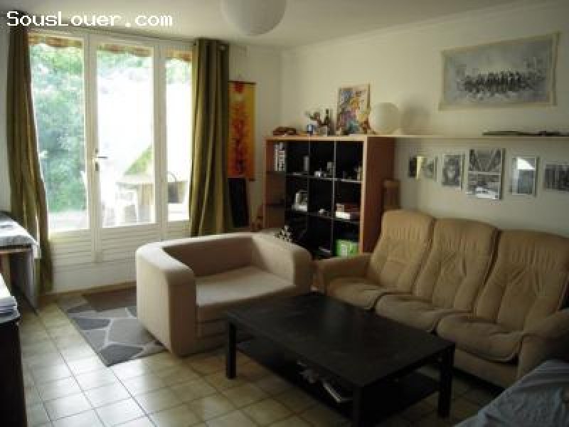 Chambre dans pavillon Montreuil - proche Paris - 4 mois