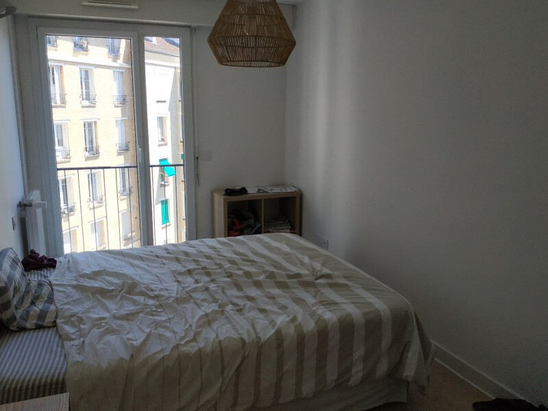 Chambre dans un T3 - août