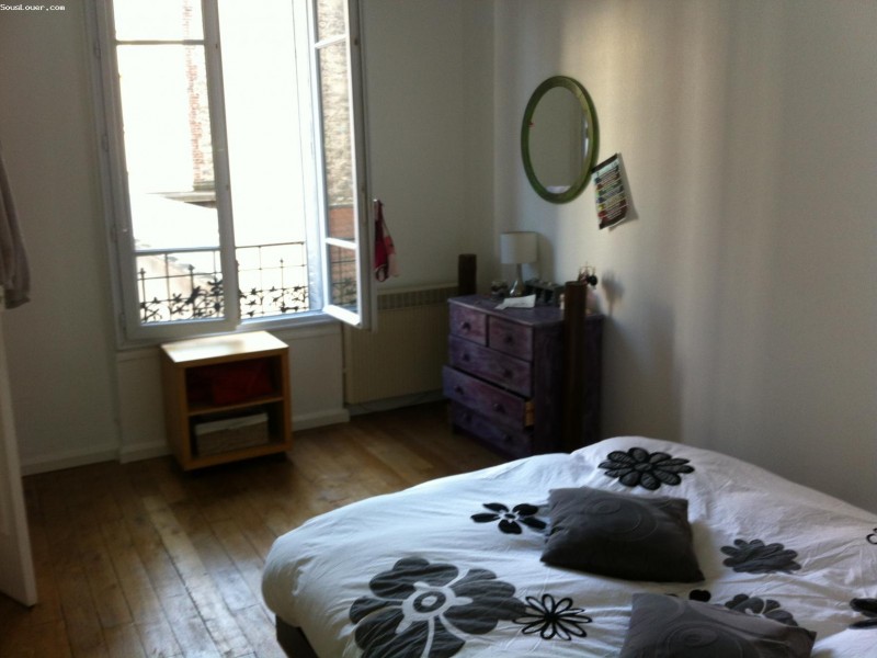 grand 2pieces confortable,chaleureux proche de Paris