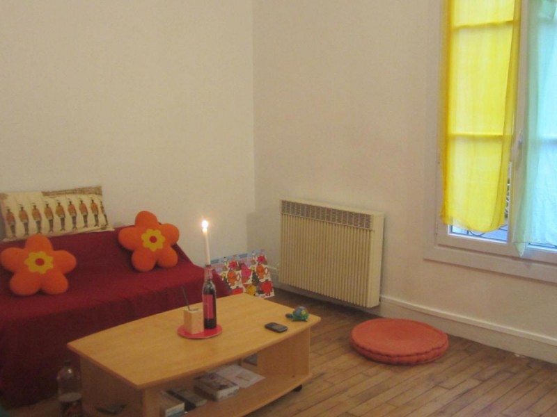 Grande chambre dans colocation Montreuil