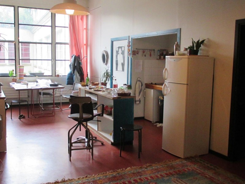 GRANDE CHAMBRE DUPLEX DANS UN LOFT EN COLLOC