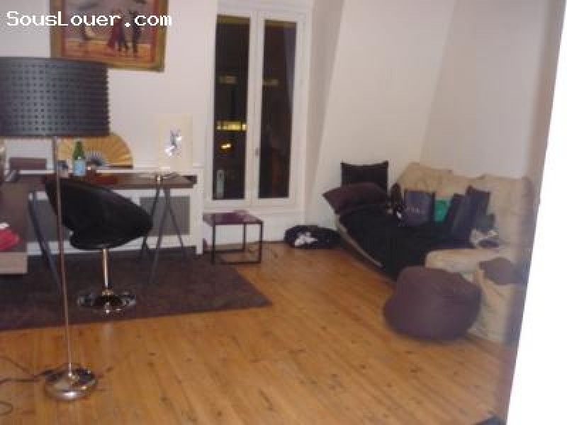JOLI 40M2 A PARIS 5EME A LOUER EN JUILLET-AOUT/900 euros