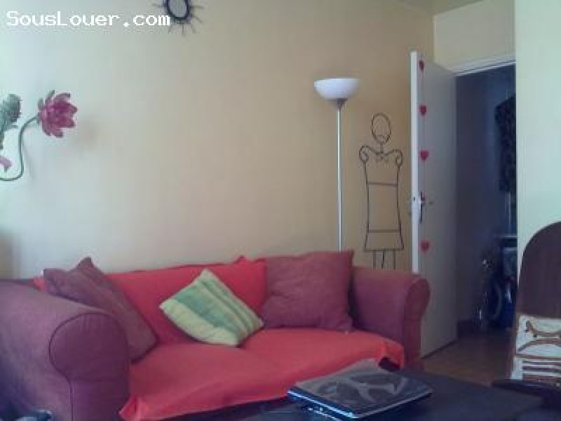 Joli Studio PARIS 20e - JUILLET/AOUT – 800€ par mois