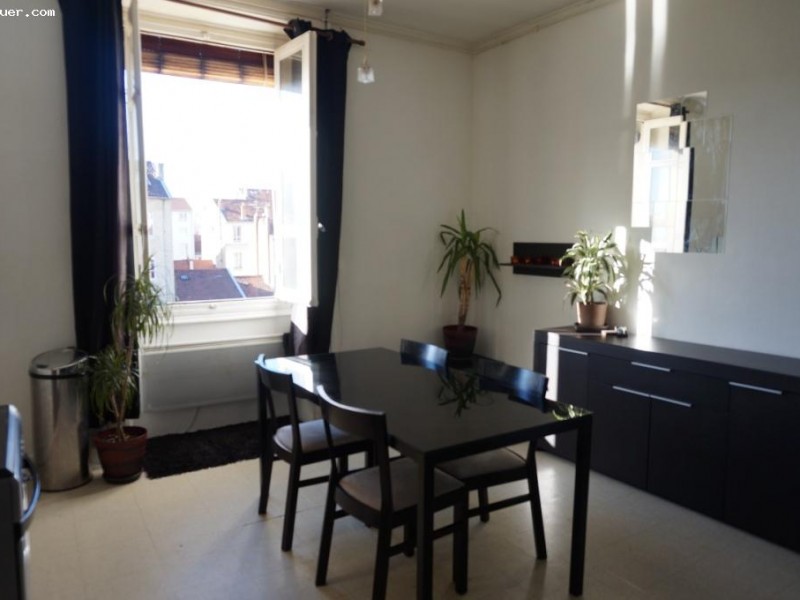 Location Lyon - 42 m² - 3pers - 300€/sem