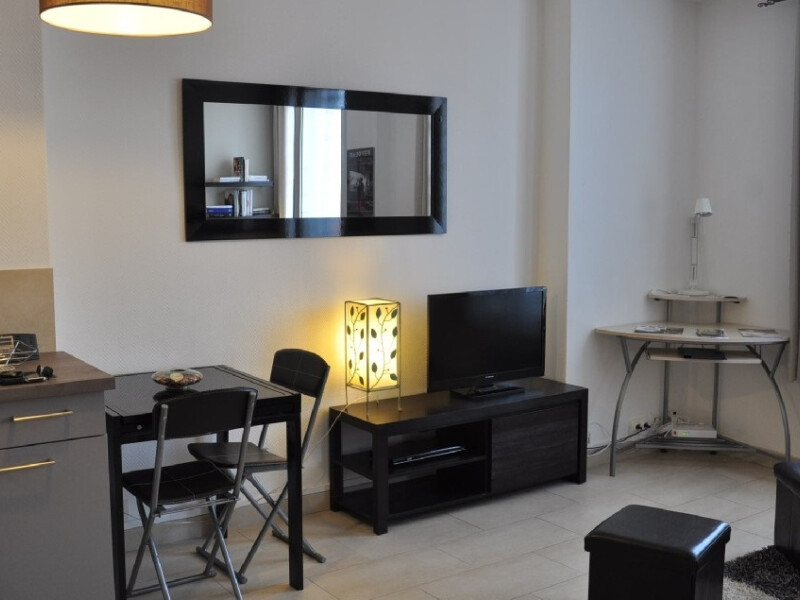Loue meublé appartement 31000 Toulouse 2ème étage