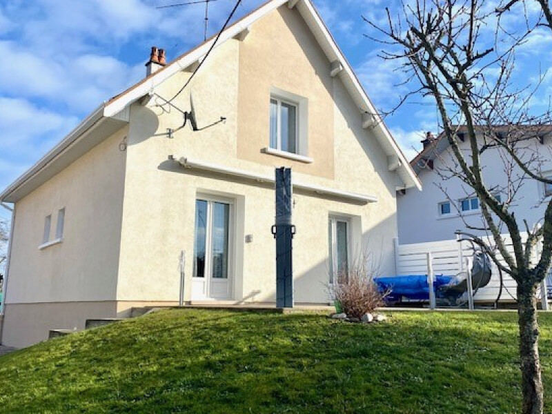 Maison 110m² 4 p. 3 ch. CHARMES 88130