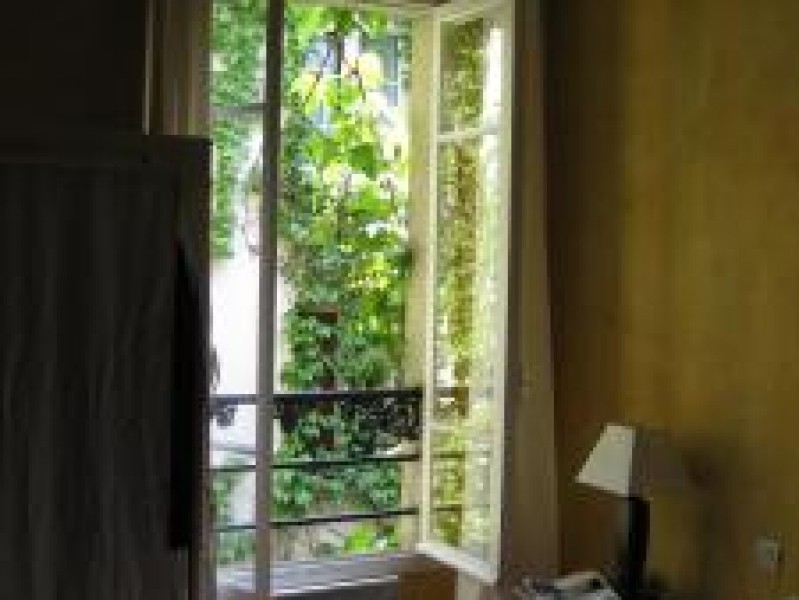 PARIS 5ème 2 PIECES 45m² PLEIN COEUR QUARTIER LATIN - AOUT