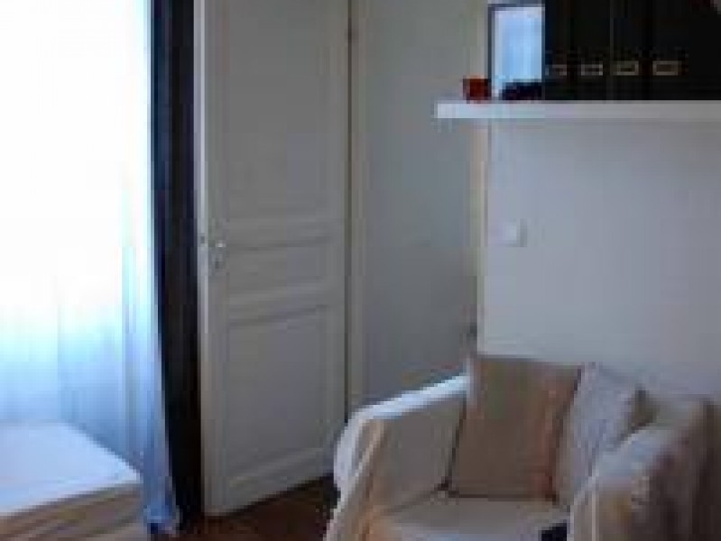 Sous location charmant 2 pièces Paris - Semaine du 15 août