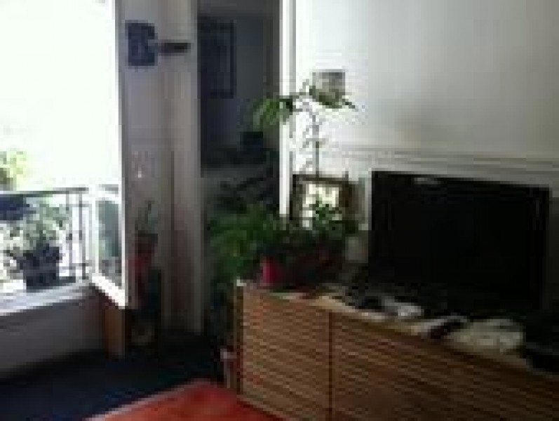 Sous location T2 PARIS République Mois aout