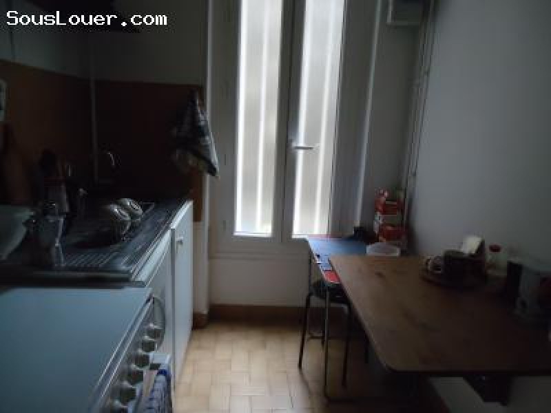sous location trÃ¨s bel appartement Paris 14Ã¨me Aout 2012