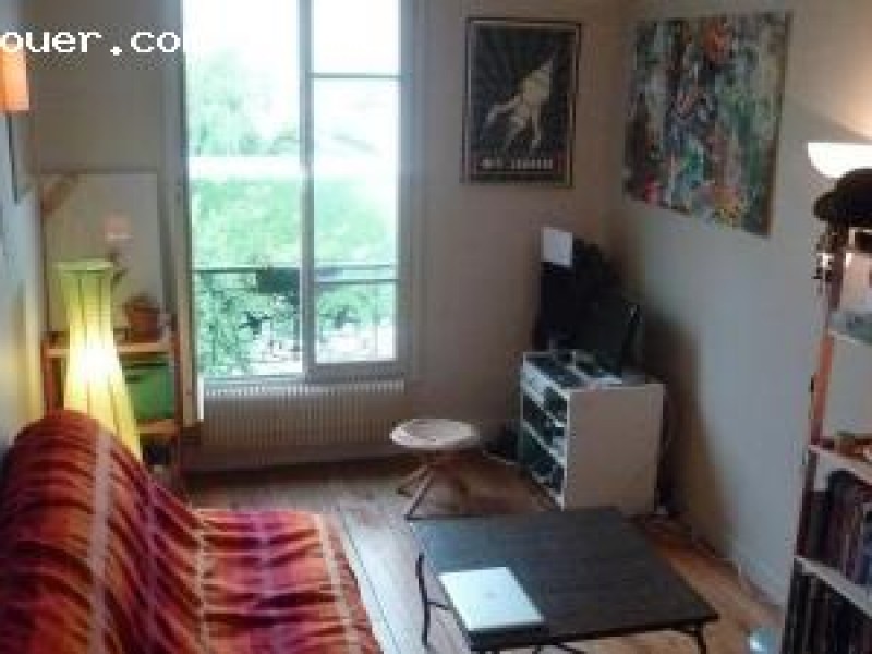 Souslocation aout paris montmartre