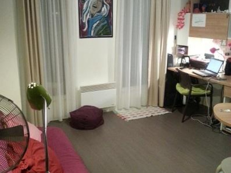 Studio  20 m² - Vanves (92) 850 Euros/mois