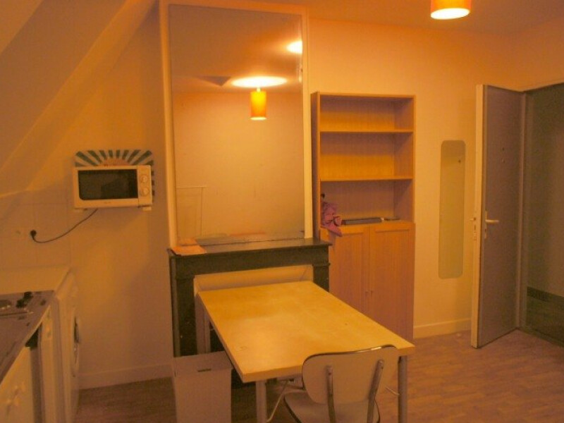 Studio meublé 17m2 + Parking Hôpitaux Facultés