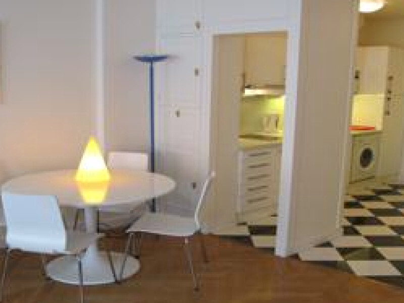 Studio meublé de 28m avec petit extérieur privatif