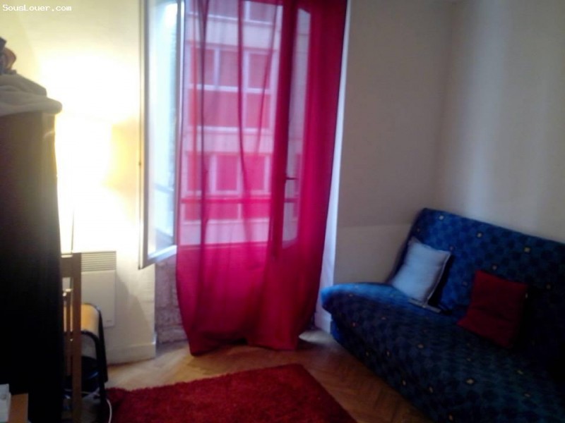 Studio Paris 17ème (400/mois)