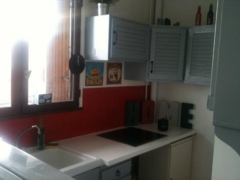 très beau et grand studio à Montreuil