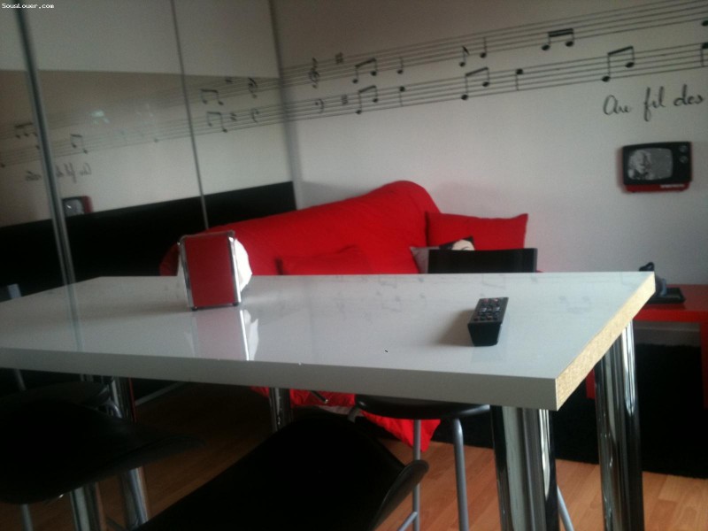 urgent Très beau studio à Pte Montreuil