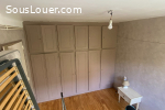 Chambre à louer dans grand appartement